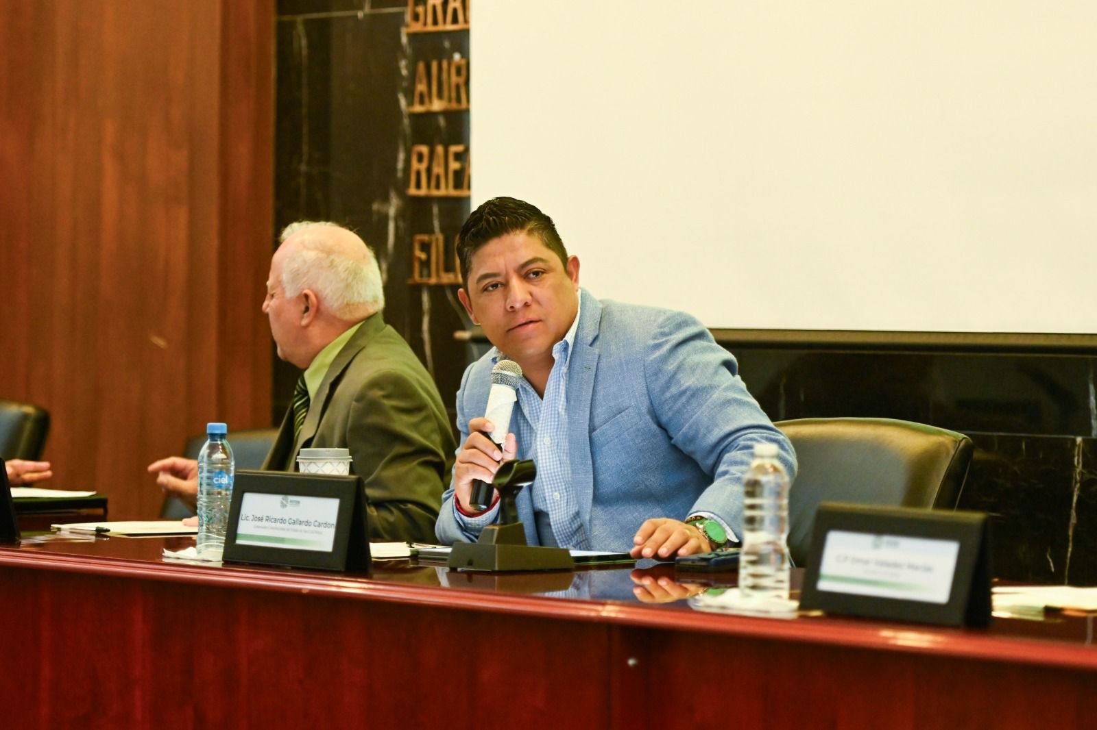 Pide gobernador de SLP mejores resultados a su gabinete