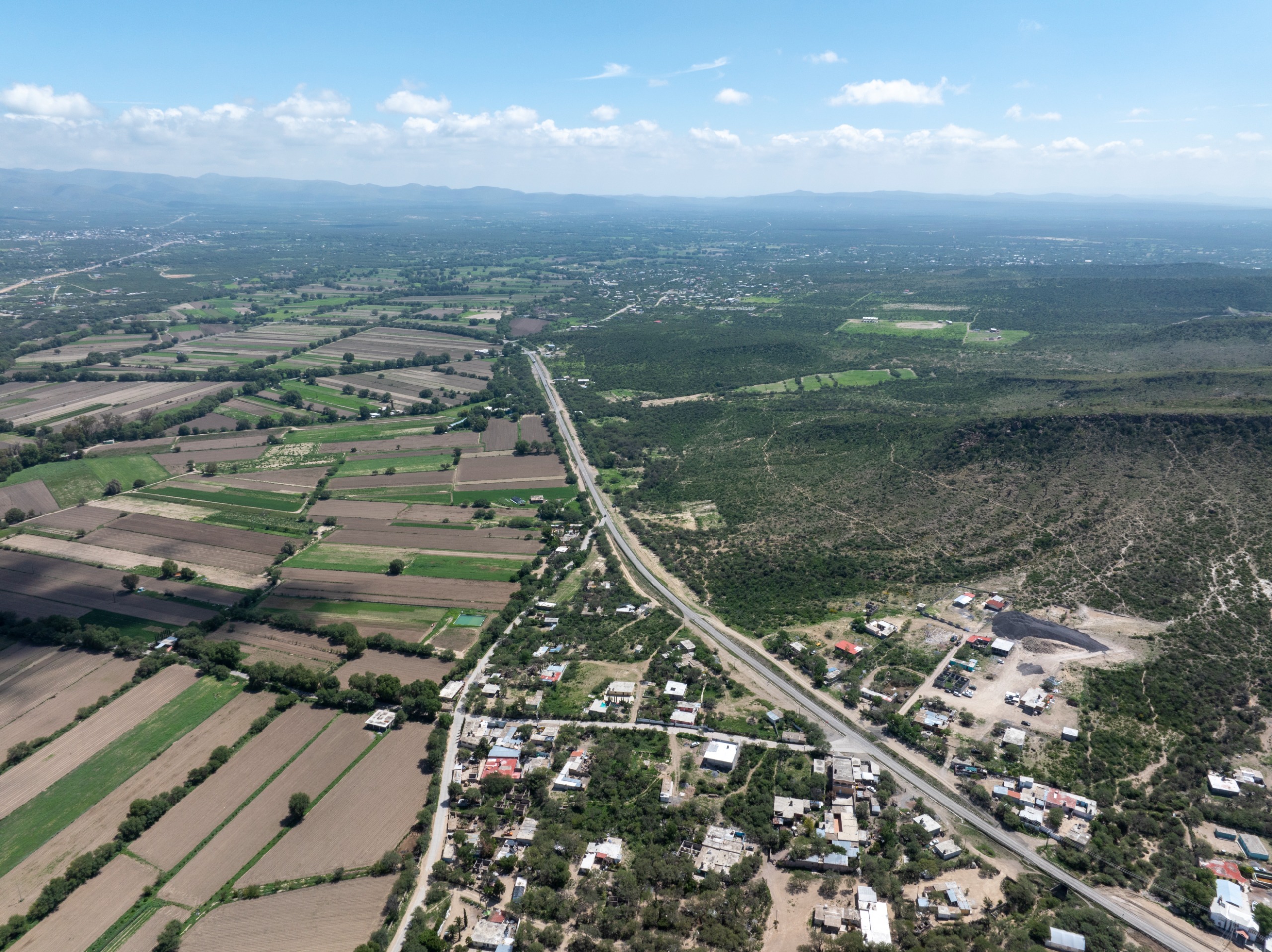 Supervisan autoridades megaproyectos carreteros en el altiplano