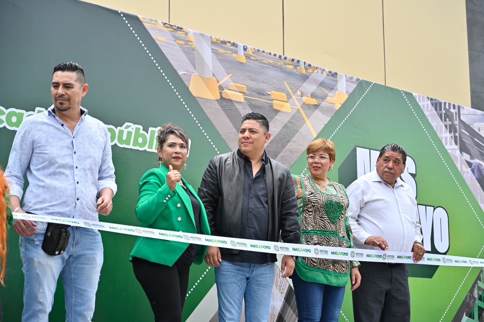 Entrega Gallardo rehabilitación del Mercado República