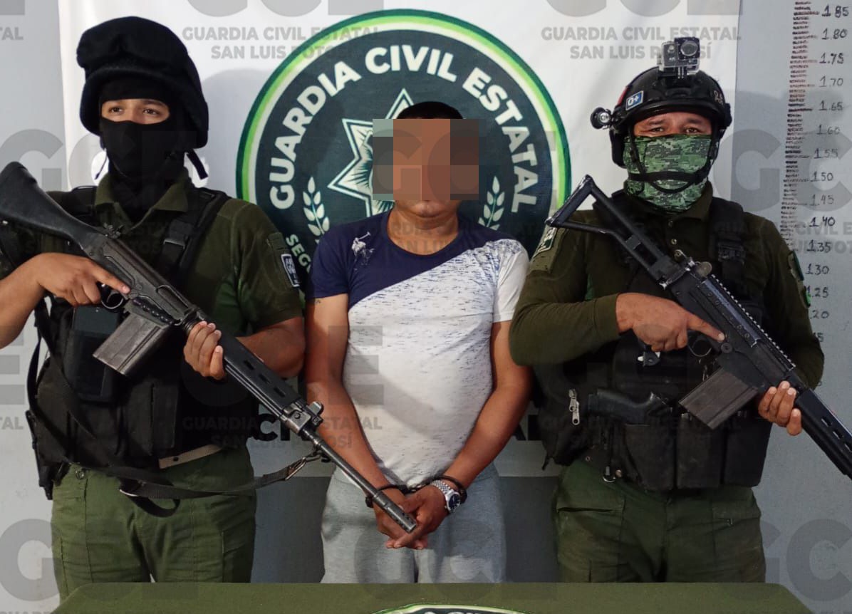 Desarticulan célula delictiva en la Huasteca; aseguran casi 100 dosis de droga