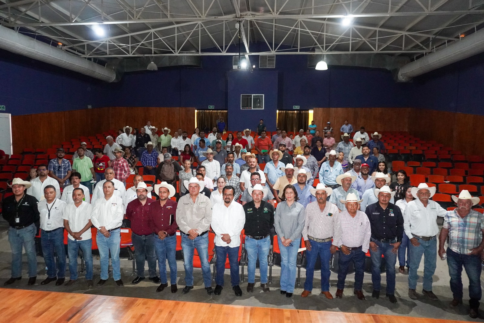 Refuerza Estado acciones de vigilancia por gusano barrenador