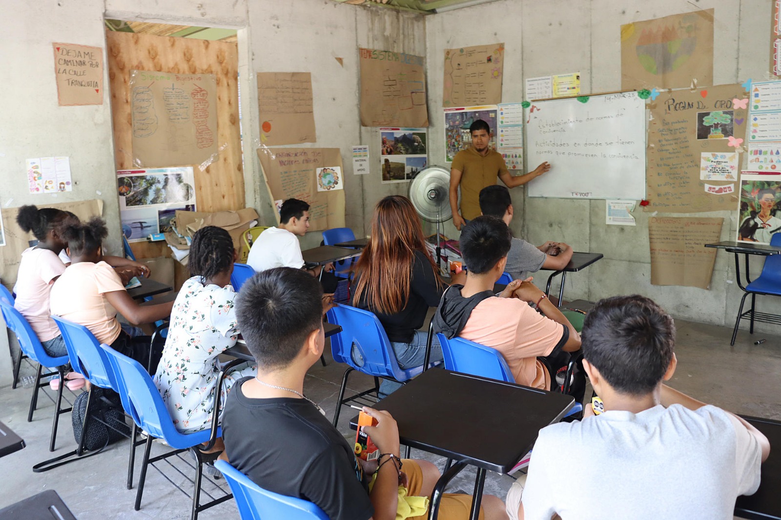 SLP coordina atención educativa a migrantes en retorno