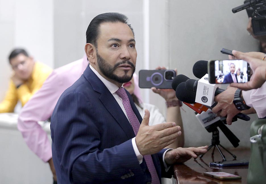 Proceso electoral ordinario no debe coincidir con elección del Poder Judicial: Héctor Serrano