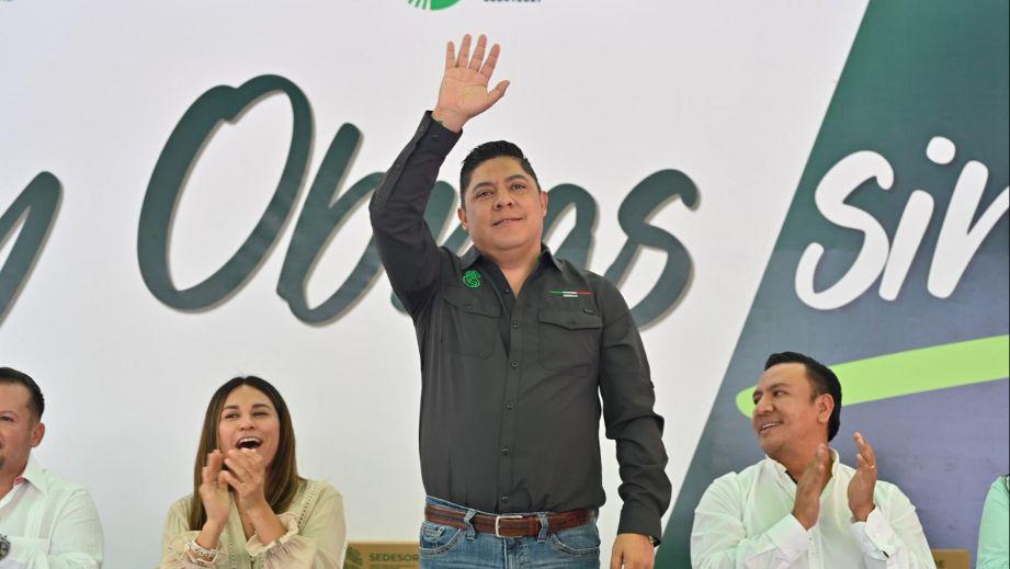 Amplían red carretera en el Altiplano potosino