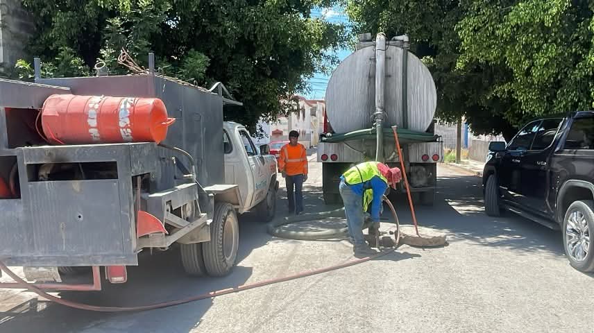 Refuerzan acciones de desazolve en colonias de Villa de Pozos